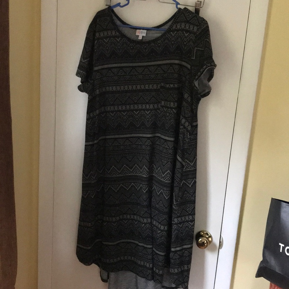 Lularoe Carly - Olive green and black